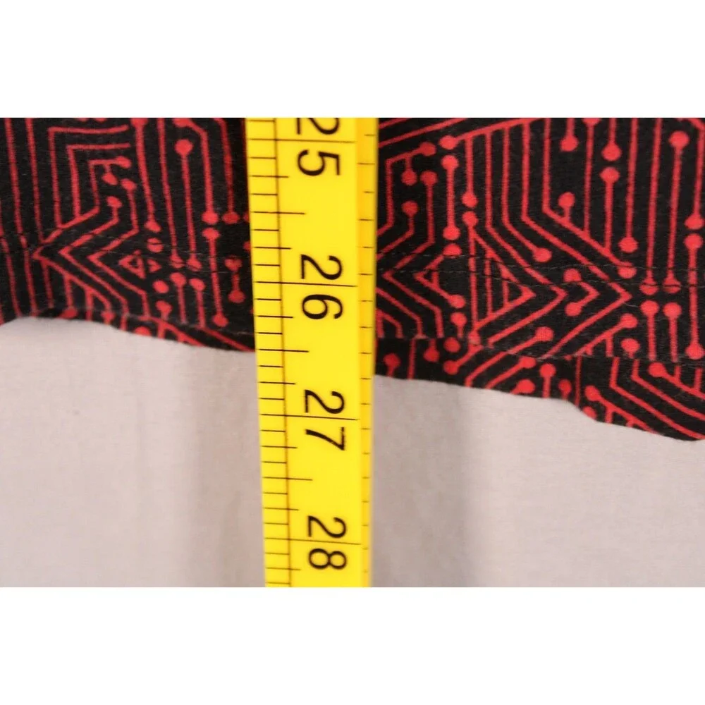True Religion Men's Black Red All Over Print Buddha Graphic Crewneck T-Shirt S